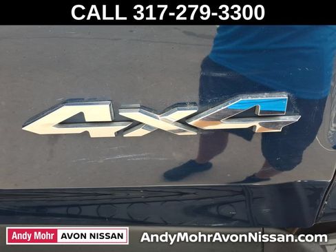Used 2019 RAM 1500 Laramie AWD/4WD image 11