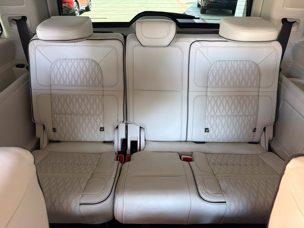 Used 2024 Lincoln Navigator Black Label AWD/4WD image 45