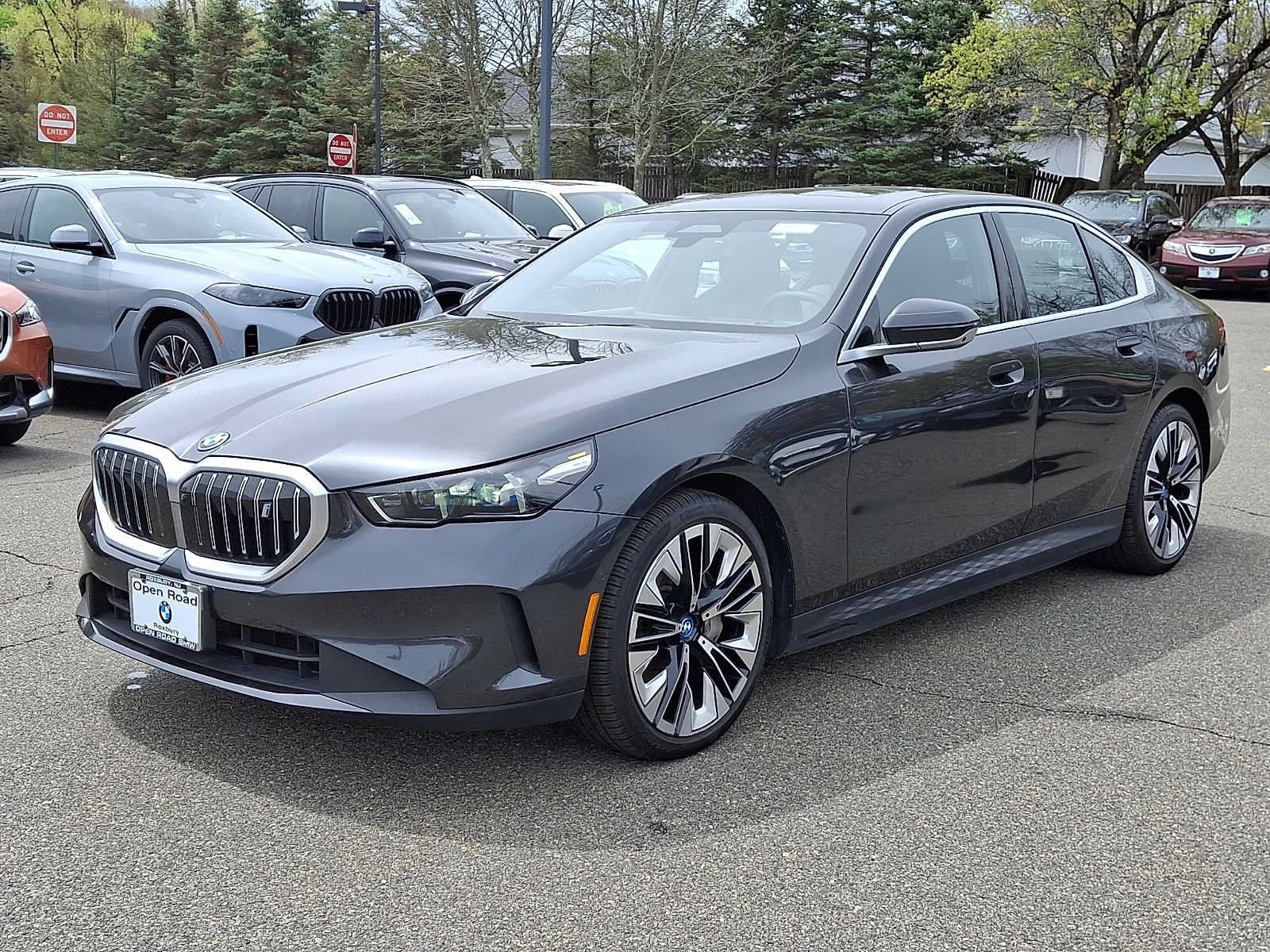 Used 2025 BMW i5 xDrive40 w/ Premium Package AWD/4WD image 3