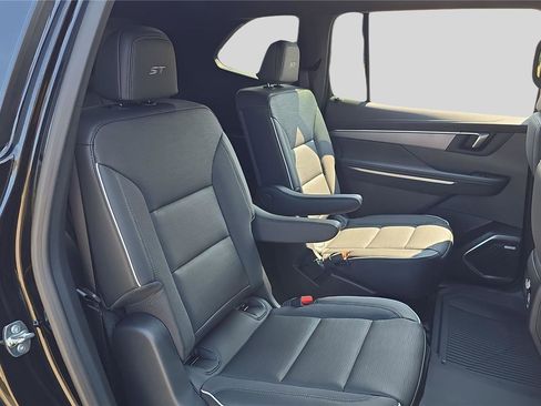 New 2026 Buick Enclave Sport Touring w/ Power Package image 14