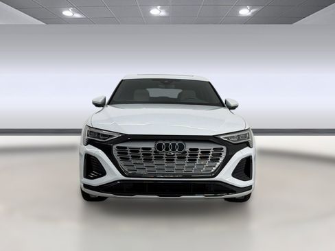 Used 2024 Audi Q8 e-tron Premium Plus w/ Premium Plus Package AWD/4WD image 6