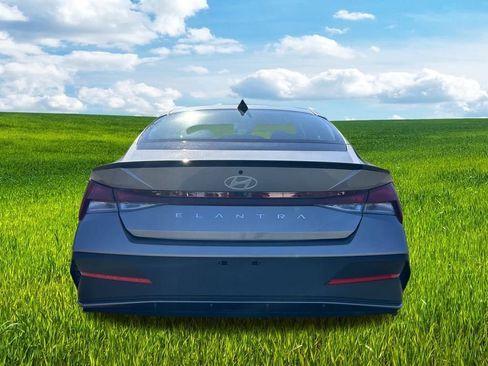 Used 2025 Hyundai Elantra Sport w/ Cargo Package image 5