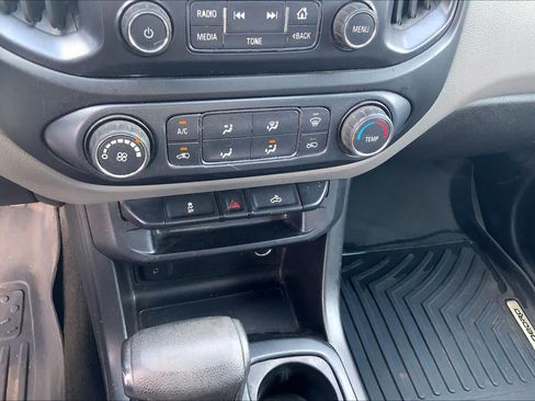 Used 2017 Chevrolet Colorado W/T RWD image 35