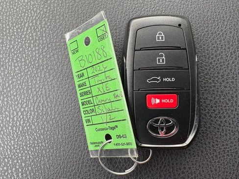 Used 2026 Toyota Camry XLE w/ Premium Plus Package image 22