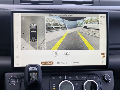 New 2026 Land Rover Defender 110 X-Dynamic SE AWD/4WD image 22