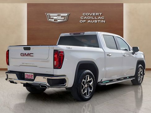 Used 2024 GMC Sierra 1500 SLT w/ X31 Off-Road Package AWD/4WD image 4