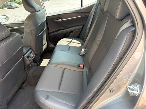 Used 2026 Toyota Camry XLE FWD image 34
