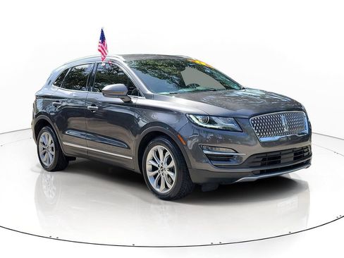 Used 2019 Lincoln MKC Select w/ Select Plus Package FWD image 2