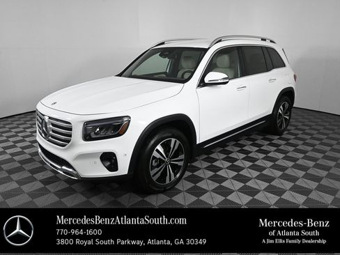 Certified 2025 Mercedes-Benz GLB 250 image 1