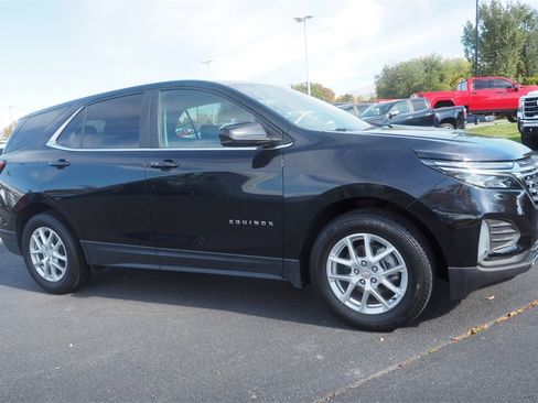 Used 2022 Chevrolet Equinox LT image 3