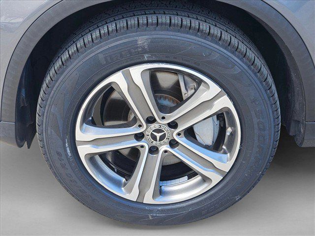Certified 2022 Mercedes-Benz GLC 300 image 22