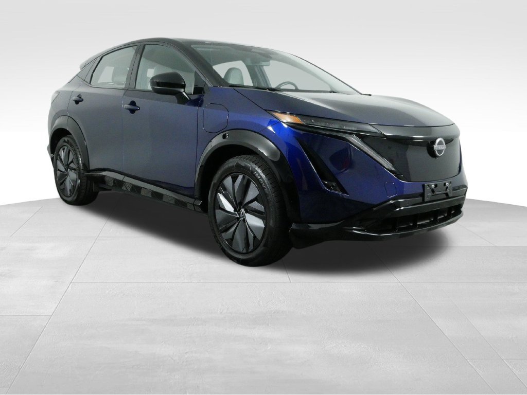Used 2024 Nissan Ariya AWD image 2