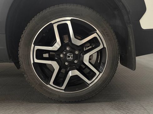 Used 2023 Honda Passport Elite image 7
