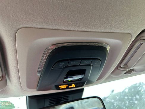 Used 2023 Toyota Corolla LE image 27