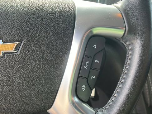 Used 2016 Chevrolet Traverse LT w/ Style and Technology Package image 26
