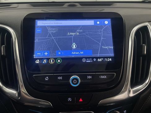 Used 2023 Chevrolet Equinox Premier FWD image 8