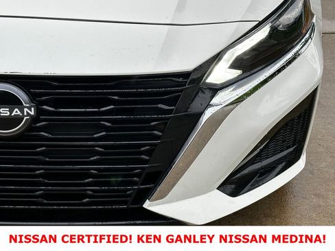 Certified 2025 Nissan Altima 2.5 S FWD image 10