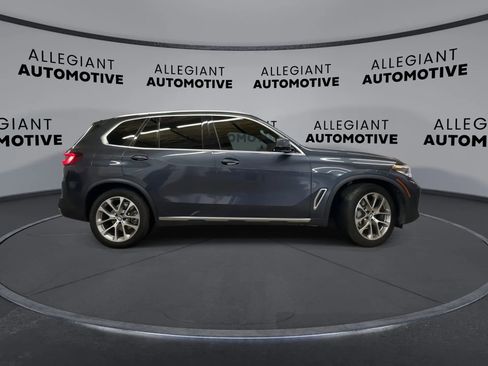 Used 2022 BMW X5 sDrive40i w/ Premium Package RWD image 4