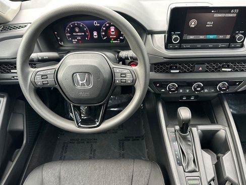 Certified 2025 Honda Accord SE image 13