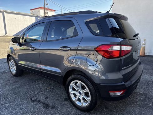 Used 2018 Ford EcoSport SE image 9