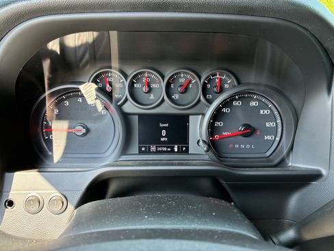 Used 2020 Chevrolet Silverado 2500 Custom w/ Custom Value Package AWD/4WD image 30