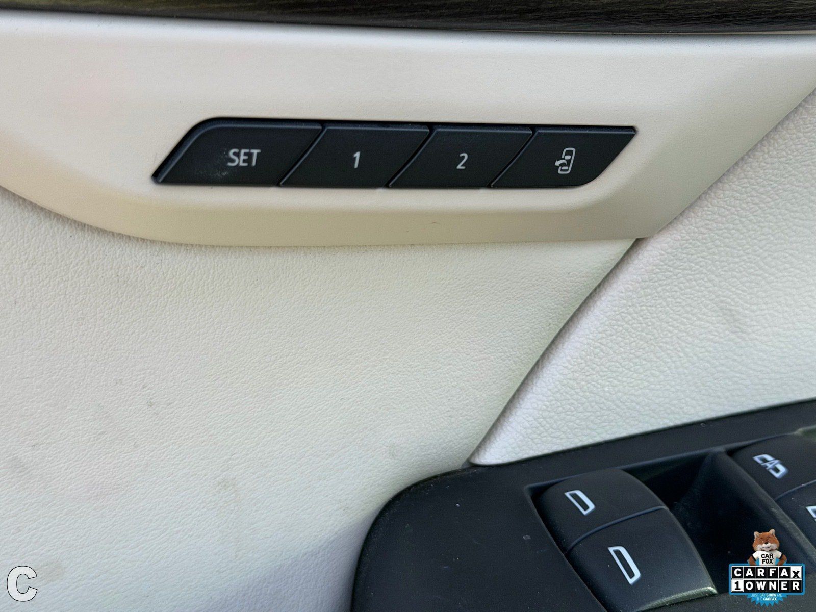 Used 2023 Buick Envision Avenir AWD/4WD image 17