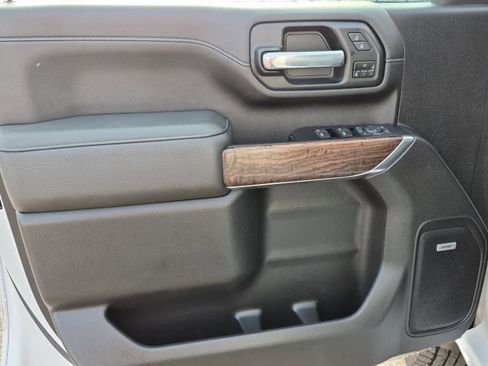 Used 2020 GMC Sierra 2500 Denali w/ Denali Ultimate Package image 12