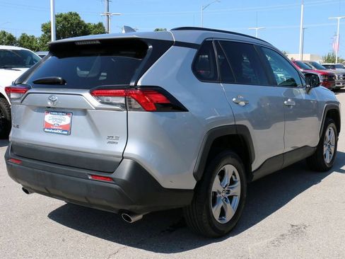 Used 2025 Toyota RAV4 XLE AWD/4WD image 5