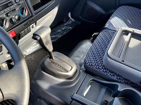 New 2025 Chevrolet Low Cab Forward image 8