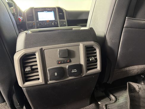 Used 2017 Ford F150 Raptor w/ Equipment Group 802A Luxury AWD/4WD image 20
