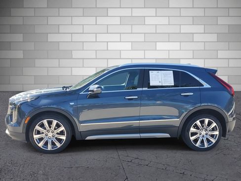 Used 2019 Cadillac XT4 Premium Luxury image 2