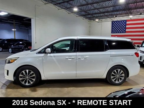Used 2016 Kia Sedona SX FWD image 12