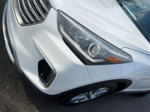 Used 2018 Hyundai Santa Fe SE FWD image 33