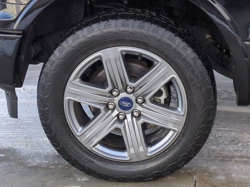 Used 2018 Ford F150 XLT w/ Equipment Group 302A Luxury image 14