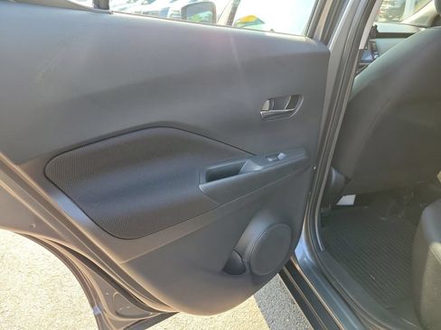 Used 2022 Nissan Kicks SV FWD image 17