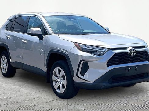 Used 2023 Toyota RAV4 LE FWD image 5