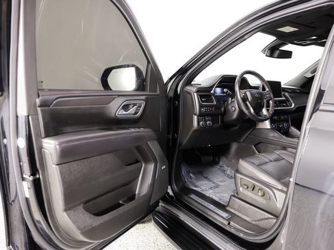 Used 2022 Chevrolet Suburban RST w/ Luxury Package image 27