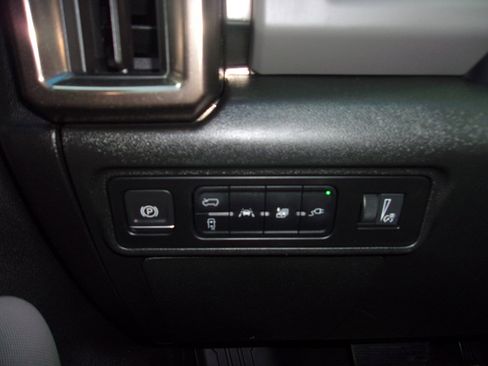Used 2024 GMC Hummer EV 3X image 21