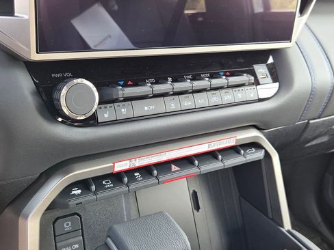 New 2026 Toyota Tundra Platinum AWD/4WD image 19