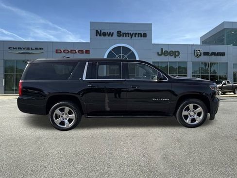 Used 2016 Chevrolet Suburban LT image 2