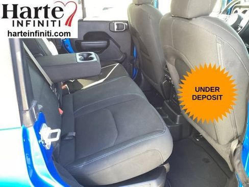 Used 2023 Jeep Wrangler Unlimited Rubicon 4xe AWD/4WD image 30