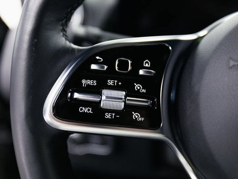 Certified 2023 Mercedes-Benz EQB 300 300 image 10