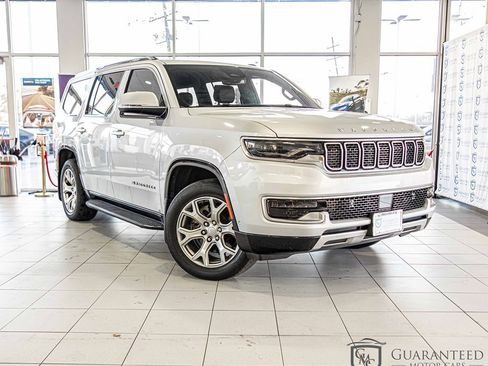 Used 2022 Jeep Wagoneer Series II w/ Flexible Seating Group image 5