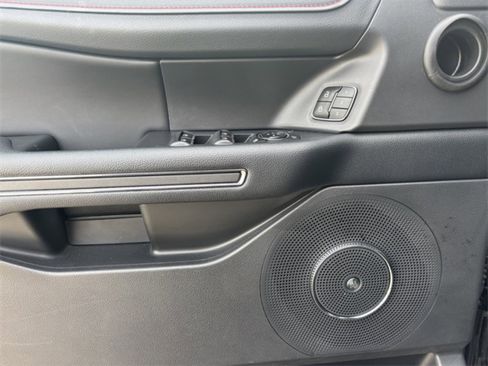 Used 2023 Ford Expedition Limited image 22