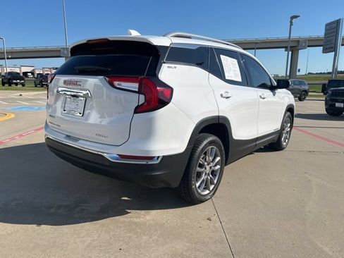 Used 2022 GMC Terrain SLT AWD/4WD image 14