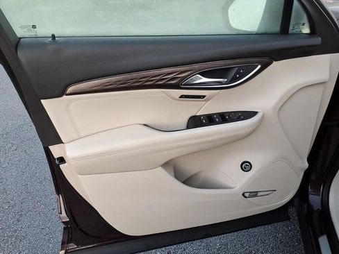 Used 2022 Buick Envision Avenir w/ Technology Package II image 29