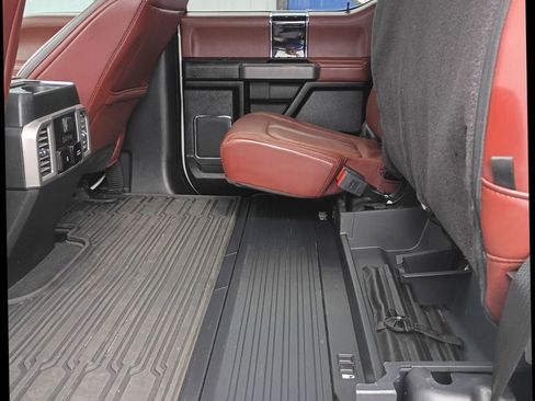 Used 2021 Ford F350 Platinum image 13