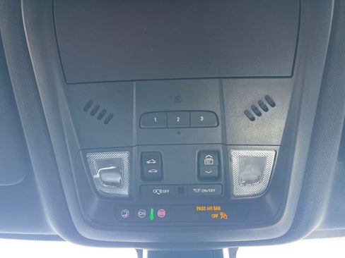 Used 2023 Chevrolet Blazer RS w/ Enhanced Convenience Package image 24