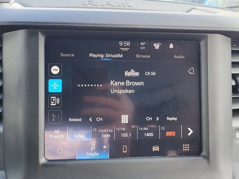 Used 2024 RAM 2500 Tradesman w/ Chrome Appearance Group image 20