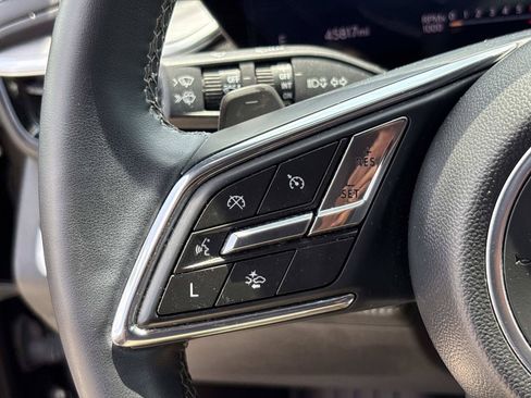 Used 2025 Buick Enclave Preferred w/ Power Package FWD image 18